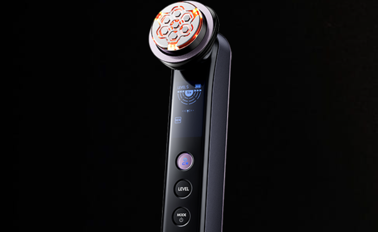 雅萌营业利润暴跌56%