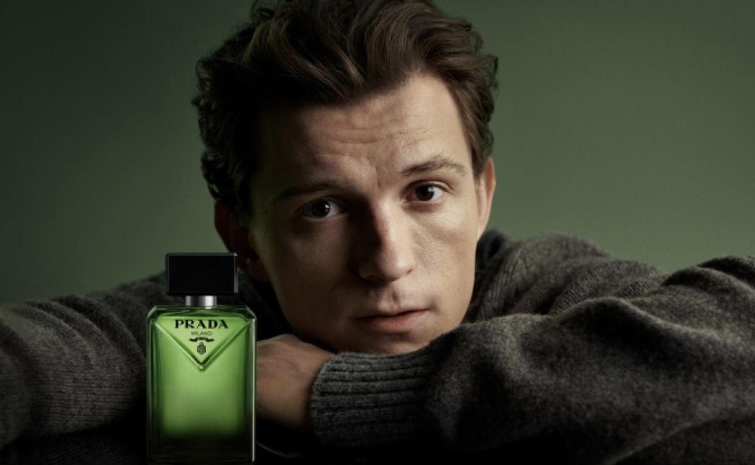 Prada Beauty 与 Tom Holl联手推出全新香水