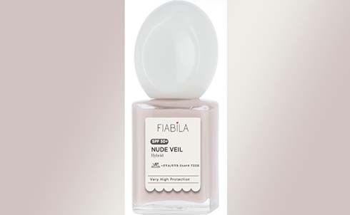 Fiabila 首次推出 SPF50+“裸色”指甲油