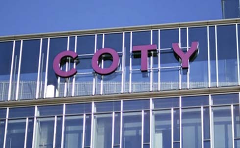 科蒂面临领导层重组